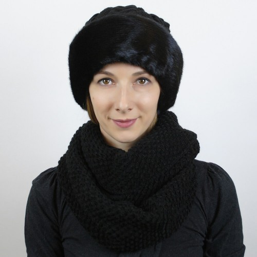 Черный комплект шапка и шарф