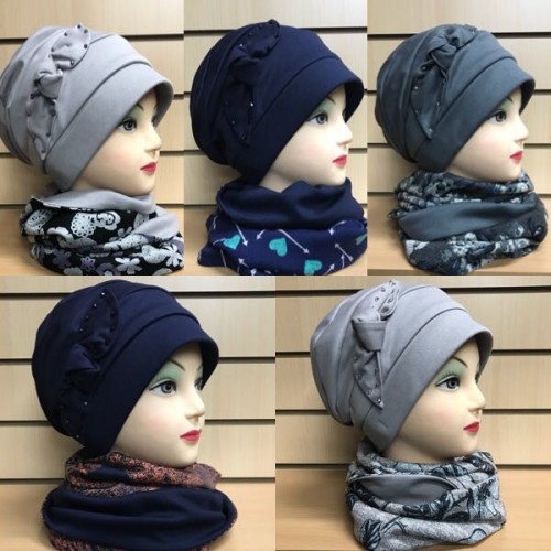 Весенний комплект шапка и шарф